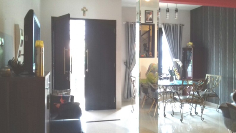 Rumah  siap huni,nyaman & aman di Bintaro Jaya Sektor 2