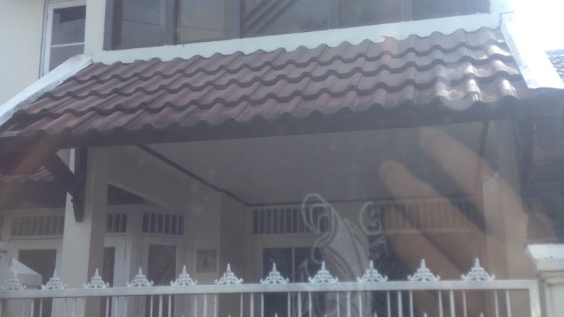 RUMAH STANDAR ASRI DI BINTARO JAYA SEKTOR IV DENGAN LOKASI DEKAT AKSES TOLL