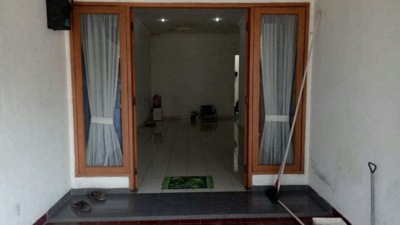 Rumah Siap Huni,Nyaman & aman di Bintaro Jaya Sektor 4