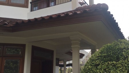 Disewakan Rumah Bagus Di Jl YRS, Jurangmangu