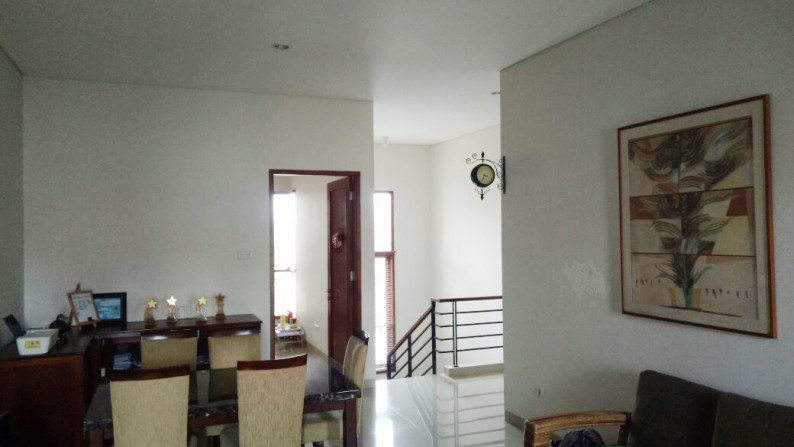 Dijual Rumah Bagus Di Bintaro Hijau Residence, Veteran