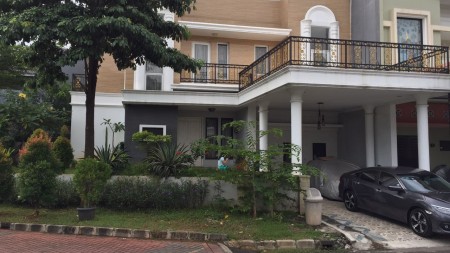 Rumah hook  Lokasi Terdepan di Palem Semi Karawaci