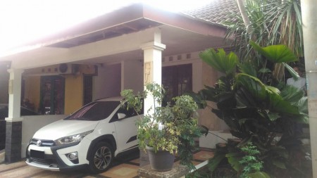 Dijual rumah di  Taman Sari Puri Bali Sawangan