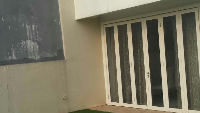 Dijual Rumah di Taman Rolling Hill - Lippo Karawaci