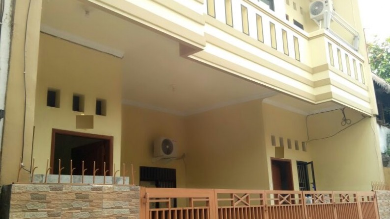 Rumah jual 2 unit di Tanjung Barat JakBar