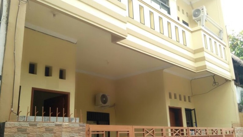 Rumah jual 2 unit di Tanjung Barat JakBar