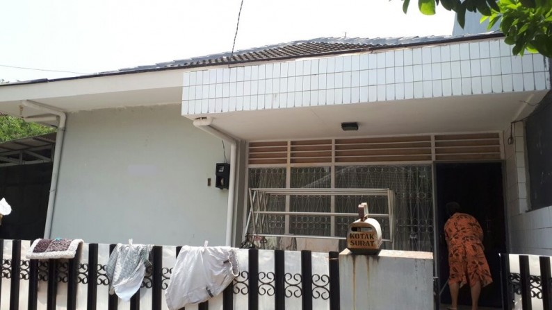 DIJUAL RUMAH DI TAMAN ARIES Hoek