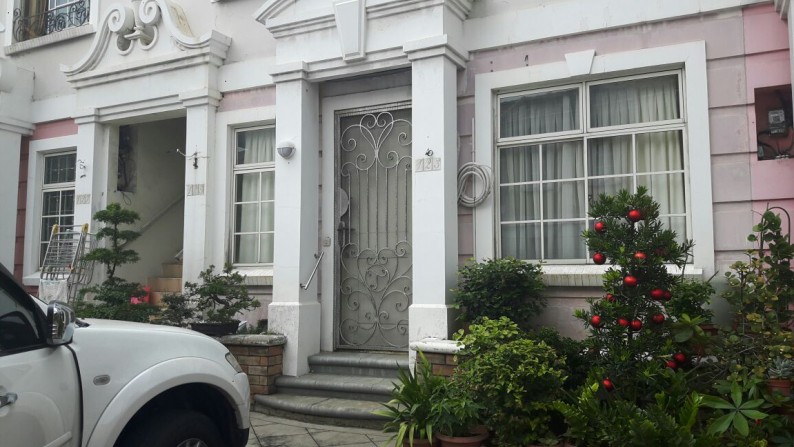 Dijual Townhouse Taman Paris Lantai Dasar - Lippo Karawaci