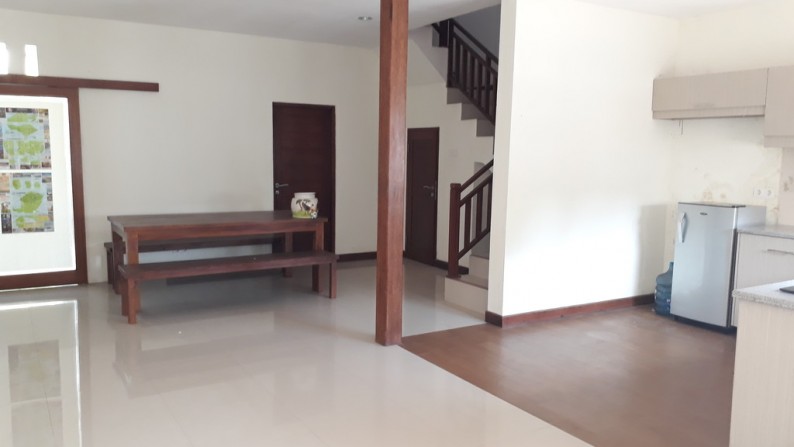 Rumah Modern 3+1 Kamar di Kerta Dalem