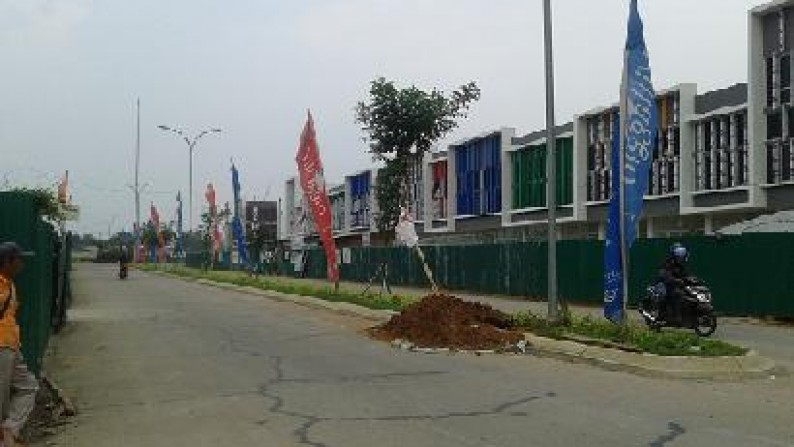 Dijual atau Disewakan Ruko di Garden Boulevard blok S, Citra Raya-Tangerang