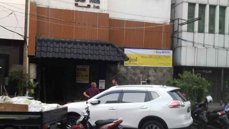 Dijual Ruko di depan  Golden boutiq hotel, Jl Melawai VIII