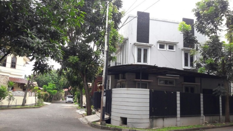 Rumah siap huni di Bintaro Jaya 9