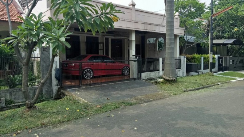 Rumah Siap Huni,Jalan Lebar di Bintaro Sektor 1