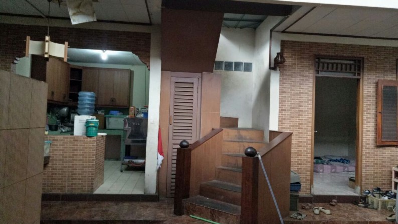 Rumah Siap Huni,Jalan Lebar di Bintaro Sektor 1