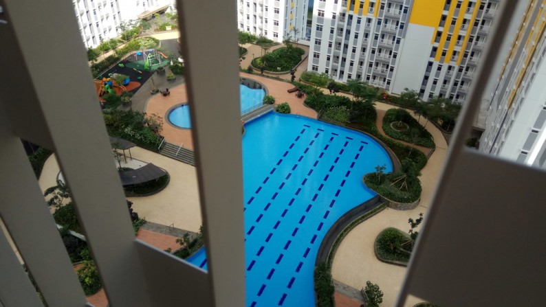 Dijual Cepat SpringLake Tower Basella Hadap pool