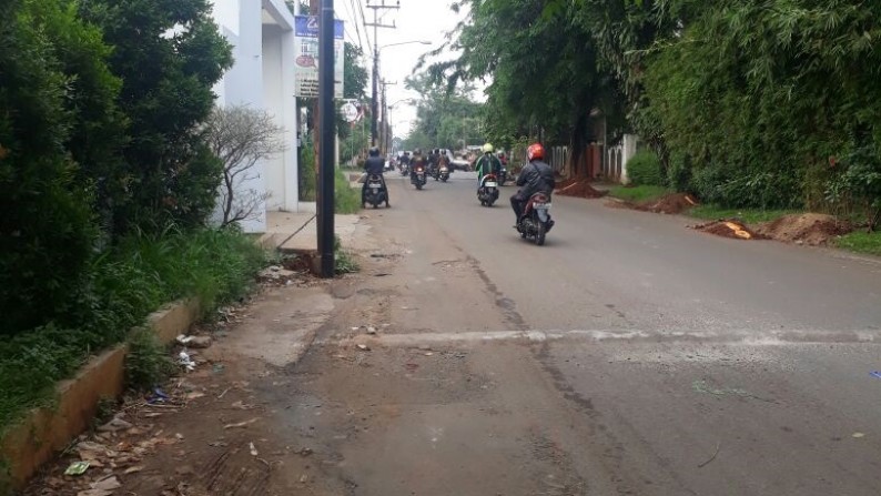 Rumah Baru,Dalam cluster di Cipadu Tangerang Selatan