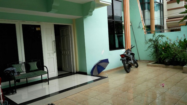 Dijual rumah sudah renov, bebas banjir