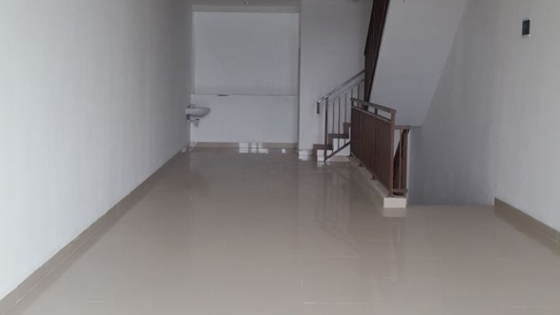 Dijual Ruko di Jl. Borobudur Raya - Perum 2, Karawaci