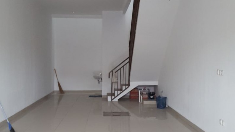 Dijual Ruko di Jl. Borobudur Raya - Perum 2, Karawaci