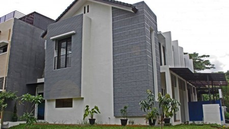 Dijual Rumah Bintaro Posisi Hook di Cluster Emerald Terrace Bintaro Jaya Tangerang