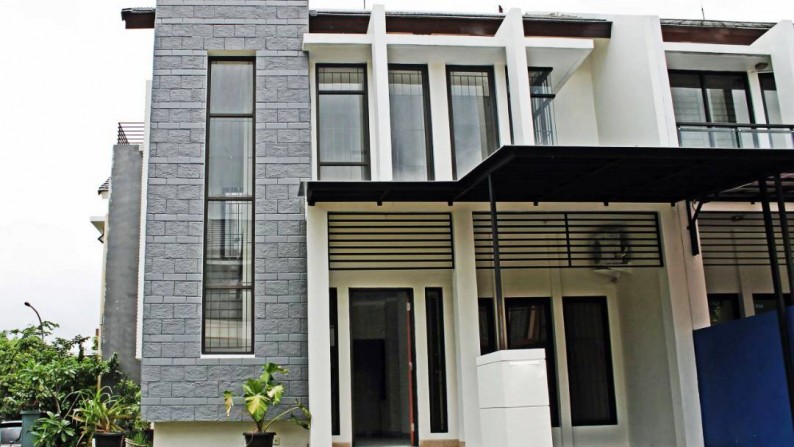 Dijual Rumah Bintaro Posisi Hook di Cluster Emerald Terrace Bintaro Jaya Tangerang