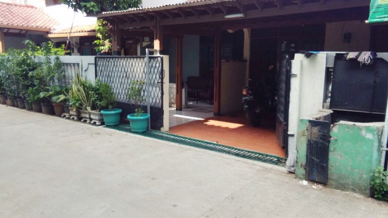 Rumah dijual nyaman, aman, akses lokasi sangat strategis @Pondok Pucung Indah