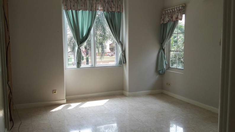 Dijual Rumah di Taman Mediteranian Golf - Lippo Karawaci