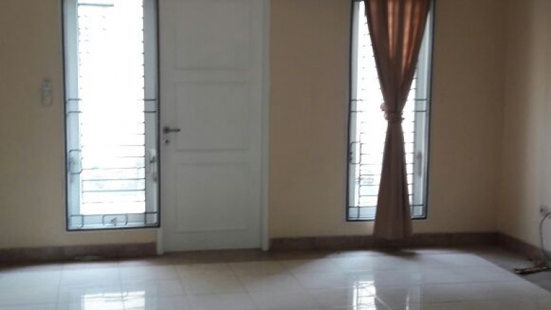 Dijual / Disewakan Rumah di Cluster Beryl - Gading Serpong