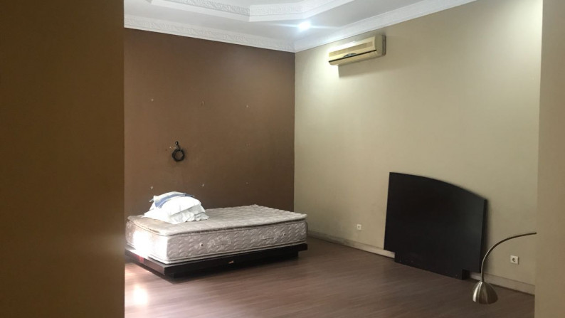 Dijual Rumah di Jl. Brawijaya - Kebayoran Baru, Jakarta Selatan