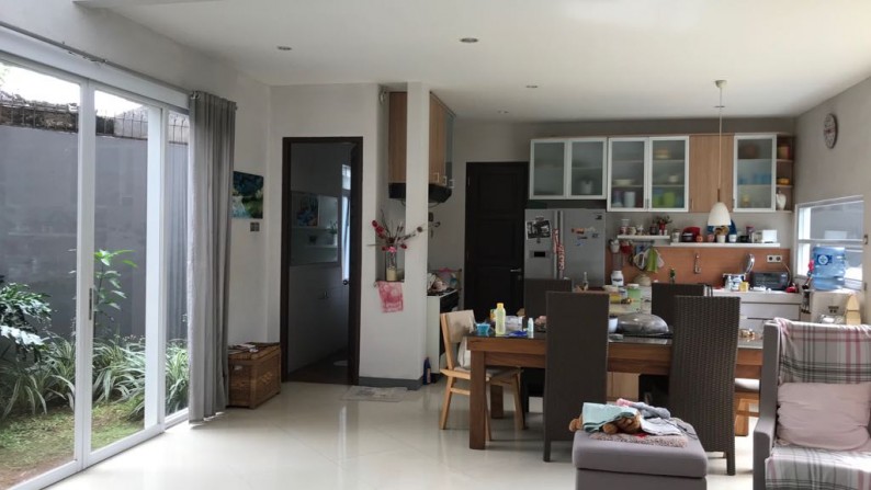 Rumah Nyaman di Cluster Cinere Modern