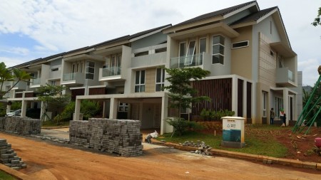 Dijual Rumah Dalam Cluster Di Cinere