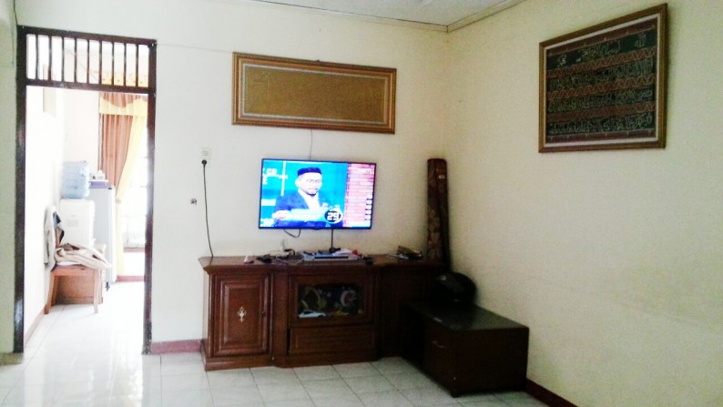 Rumah dijual nyaman, aman, akses lokasi sangat strategis @Kramat raya, Ciledug