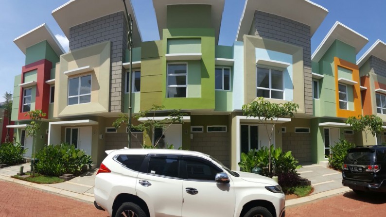 Disewakan Rumah di Cluster La Bella Village - Gading Serpong