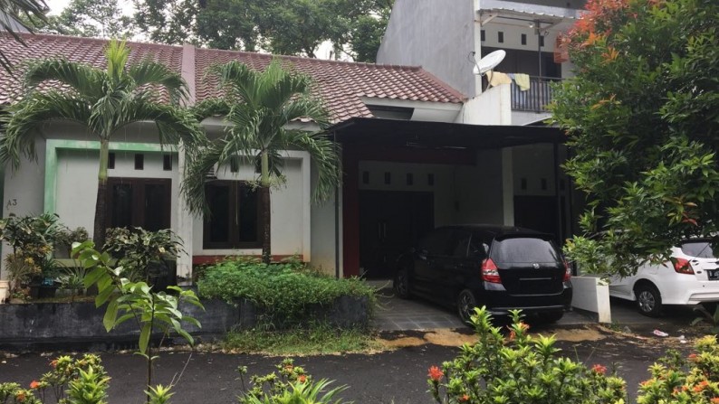 RUMAH CANTIK,DALAM CLUSTER DI JAGAKARSA JAKARTA SELATAN