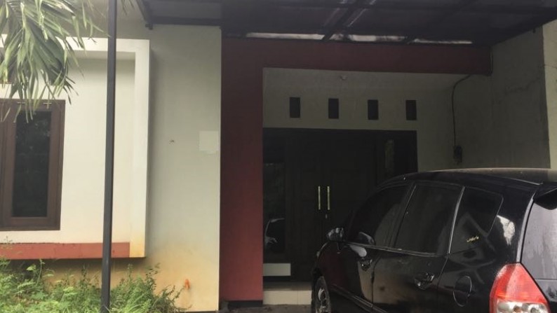 RUMAH CANTIK,DALAM CLUSTER DI JAGAKARSA JAKARTA SELATAN