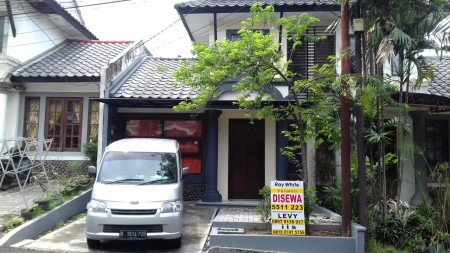 Disewakan Rumah di Taman Bukit Chedi - Lippo Karawaci