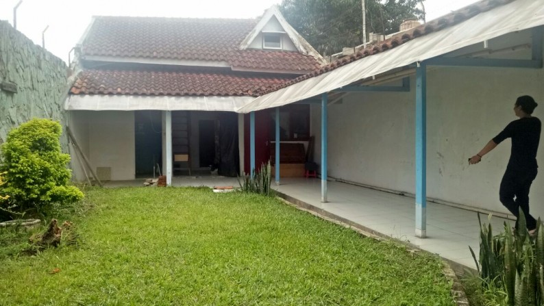 Rumah Tua Terawat Sayap Sarijadi Bandung