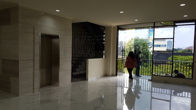 Ruko Arteri Pondok Indah 4.5 Lantai - Bangunan Baru