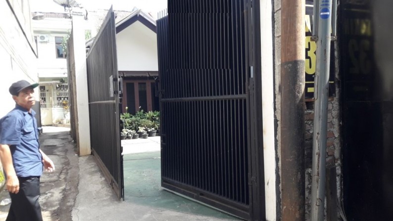 Rumah Bagus di Bandung dekat stasiun KA