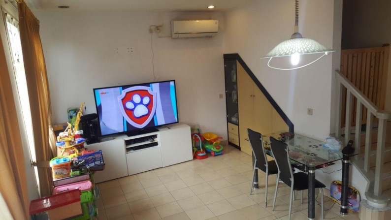 Dijual Townhouse di Taman Paris Lantai 2&3 - Lippo Karawaci