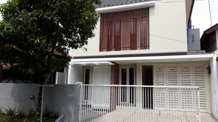 Rmh sdh renov di Camar sek 3 Bintaro