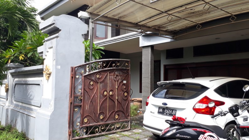 Lokasi Prime!! Rumah Besar di Raya Puputan