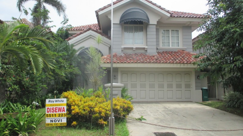 Disewakan Rumah di Taman Mediteranian Golf Full Furnish - Lippo Karawaci