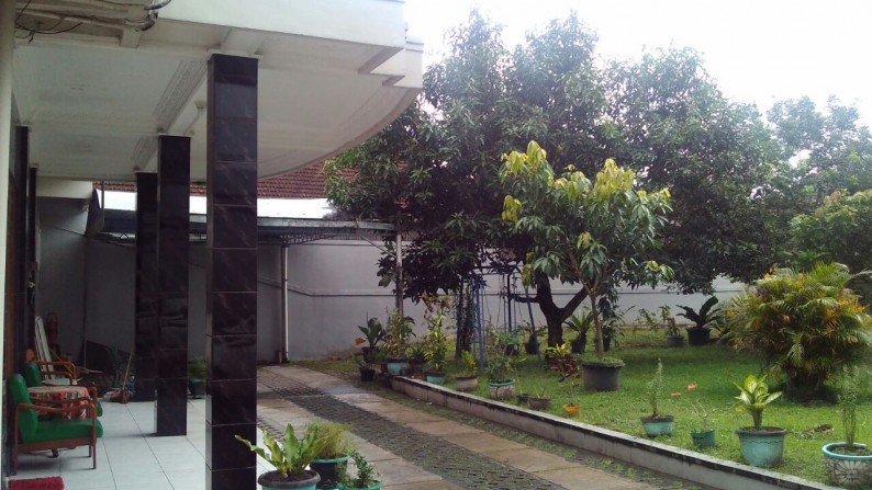 Rumah Besar di daerah Sinduadi, Mlati, Sleman, Jogja