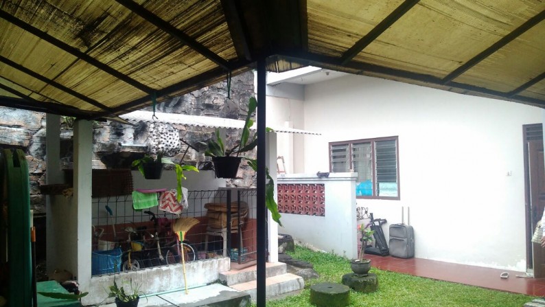 Rumah Besar di daerah Sinduadi, Mlati, Sleman, Jogja