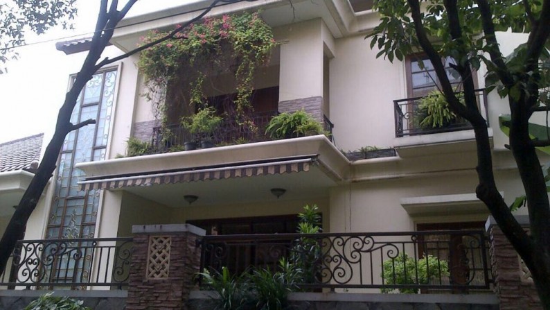 Rumah di Kawasan Elit Pondok Indah