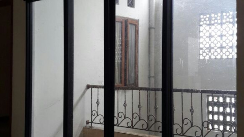 Dijual Rumah di Jl. Tembaga Raya - Perum, Karawaci