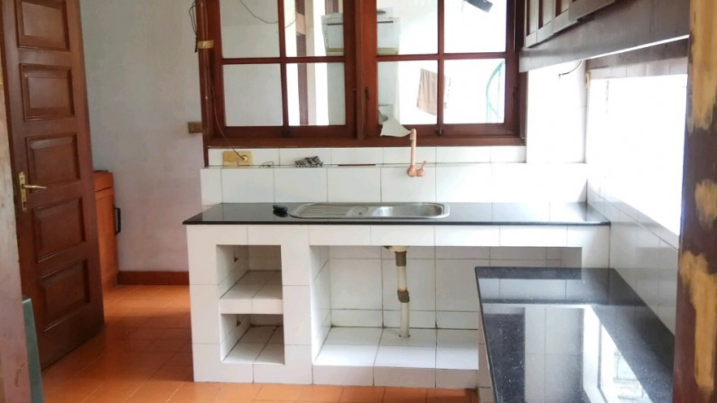 RUMAH DIJUAL DI JL. KARTIKA UTAMA, PONDOK INDAH