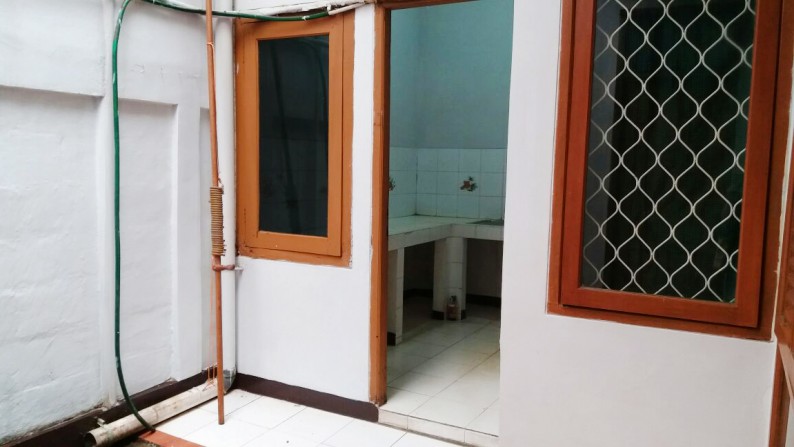 Rumah Bagus DI Jl Mandar, Bintaro Jaya