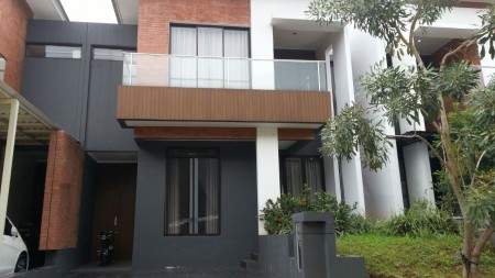 Hunian Rumah MEWAH Lokasi SUPER STRATEGIS Discovery Bintaro